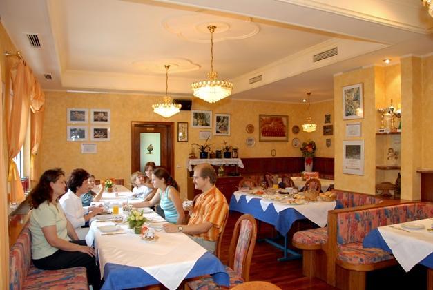 Hotel Bergkristall Schwarzenberg am Bohmerwald Экстерьер фото
